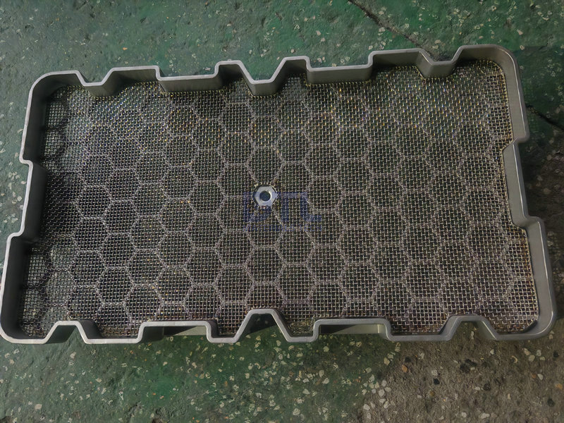Stackable Cast Trays for Heat Treatment Furnace