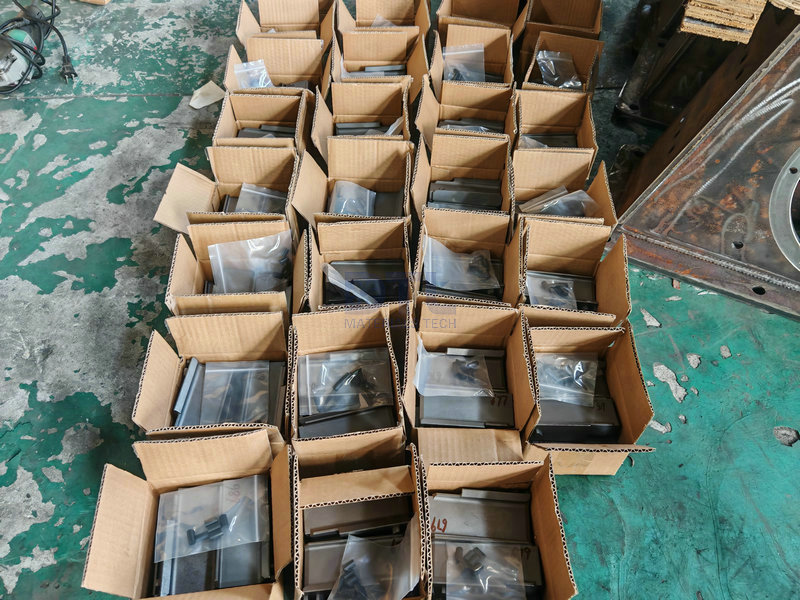 Cast Blade with material Cr21Mo 3.jpg
