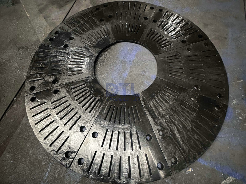 Interior cladding plate ASTM A 148, grade 210-180 440-510HB