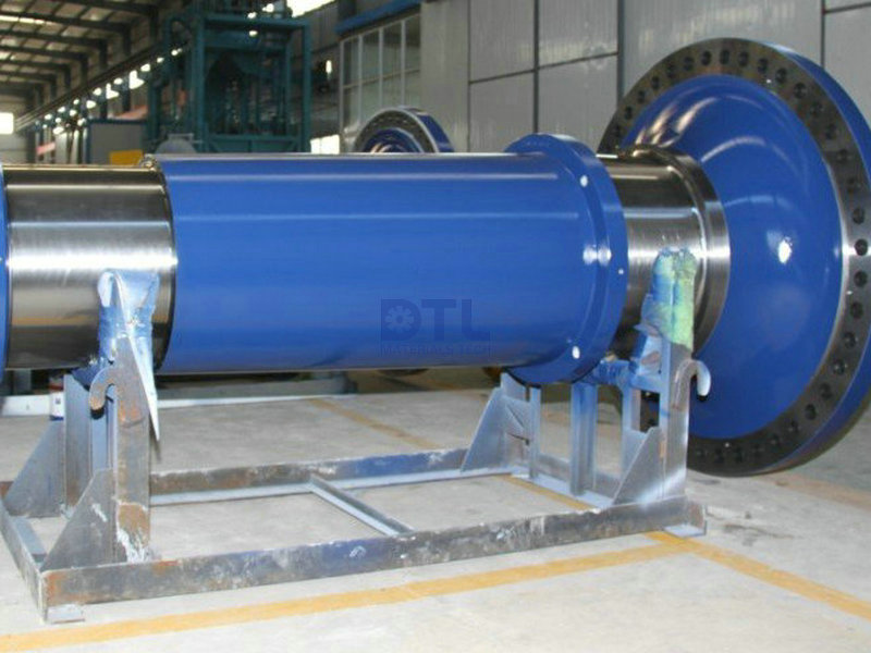 Forging Shaft under Machining